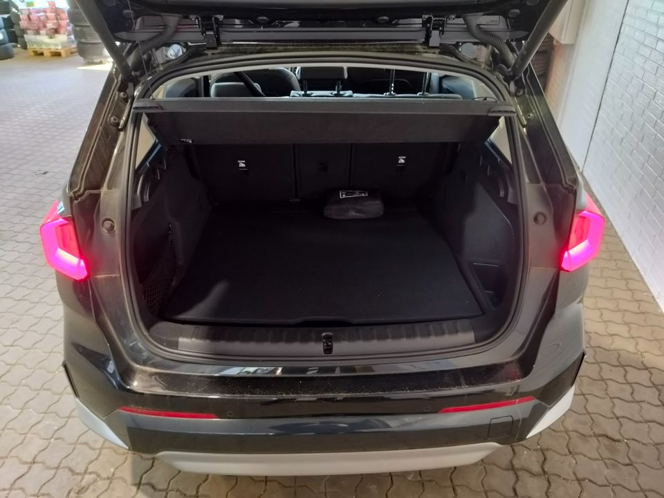 BMW iX1 xDrive30 X-Line 5d