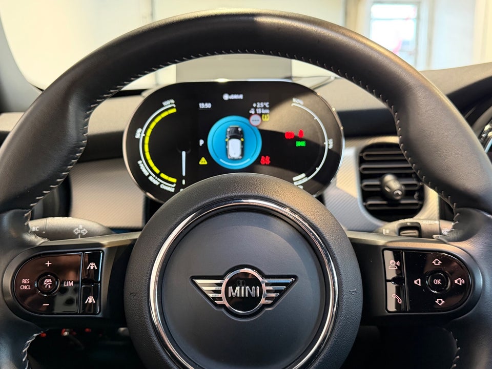 MINI Cooper SE Yours Trim 3d