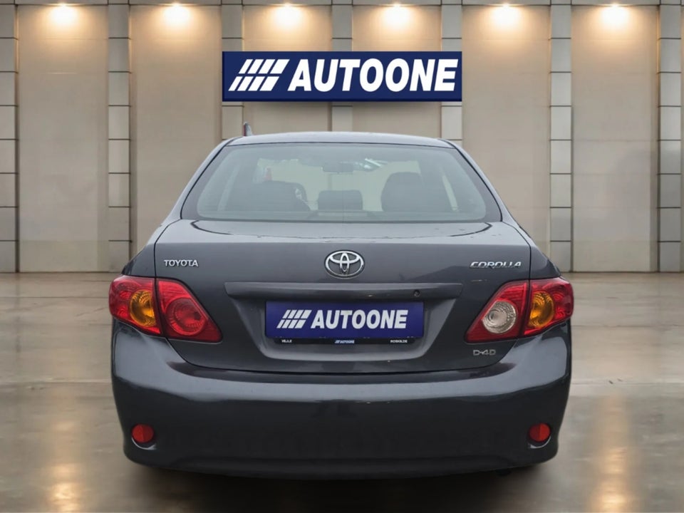 Toyota Corolla 1,4 D-4D Terra 4d