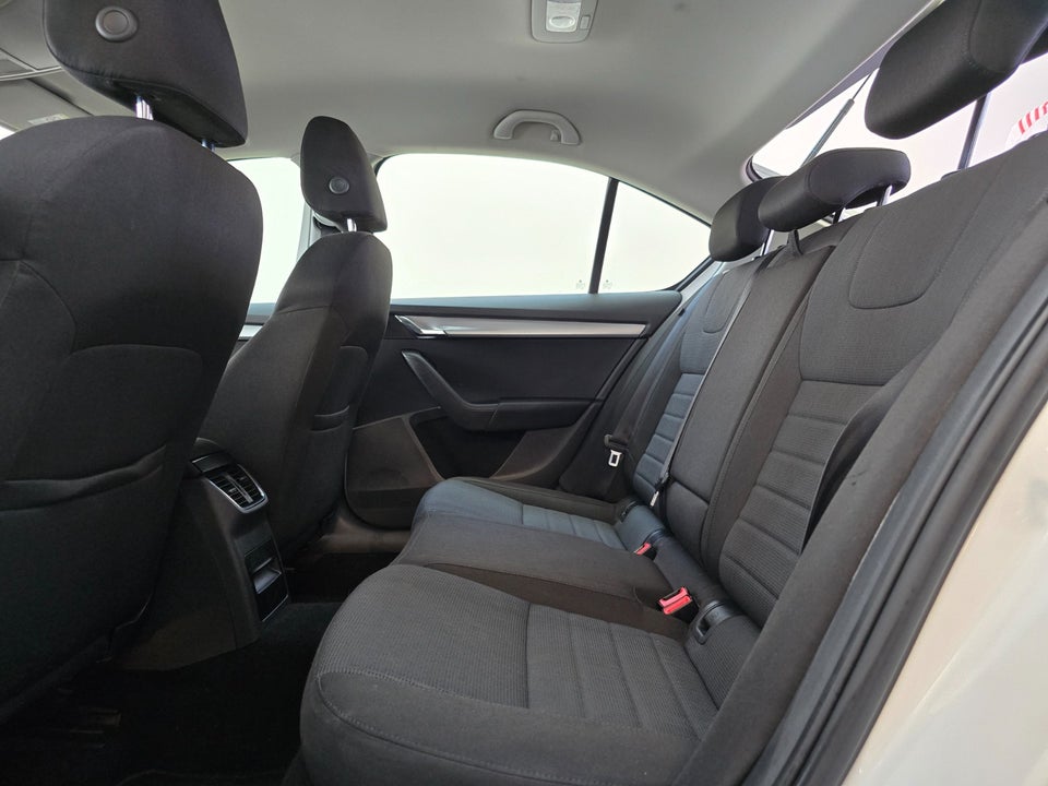 Skoda Octavia 1,2 TSi 105 Elegance 5d