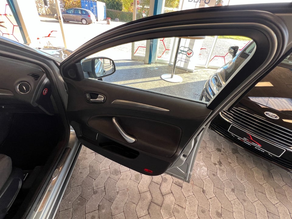 Ford Mondeo 2,0 TDCi 140 Titanium 5d