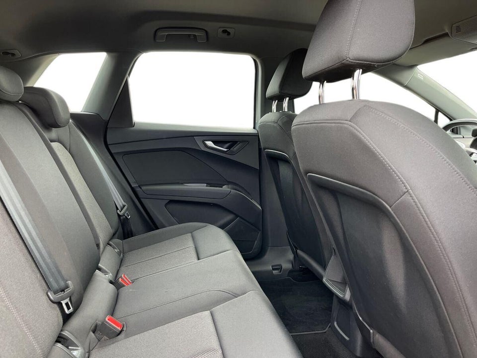 Audi Q4 e-tron 45 Progress 5d