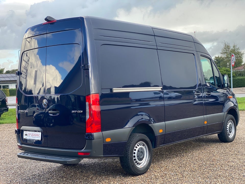 Mercedes Sprinter 317 2,0 CDi A2 Kassevogn PRO aut. RWD