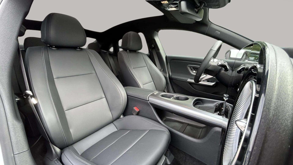 Mercedes CLA250+ electric Progressive Premium 4d