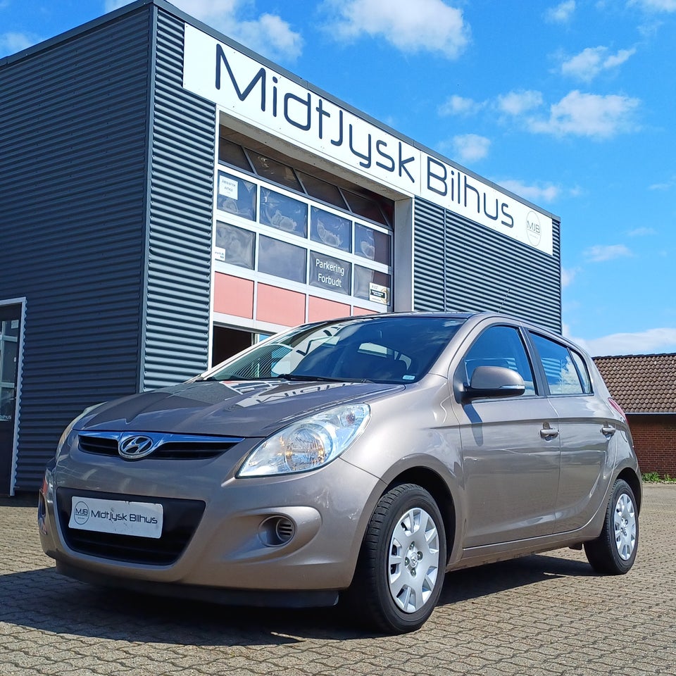 Hyundai i20 1,25 Comfort 5d