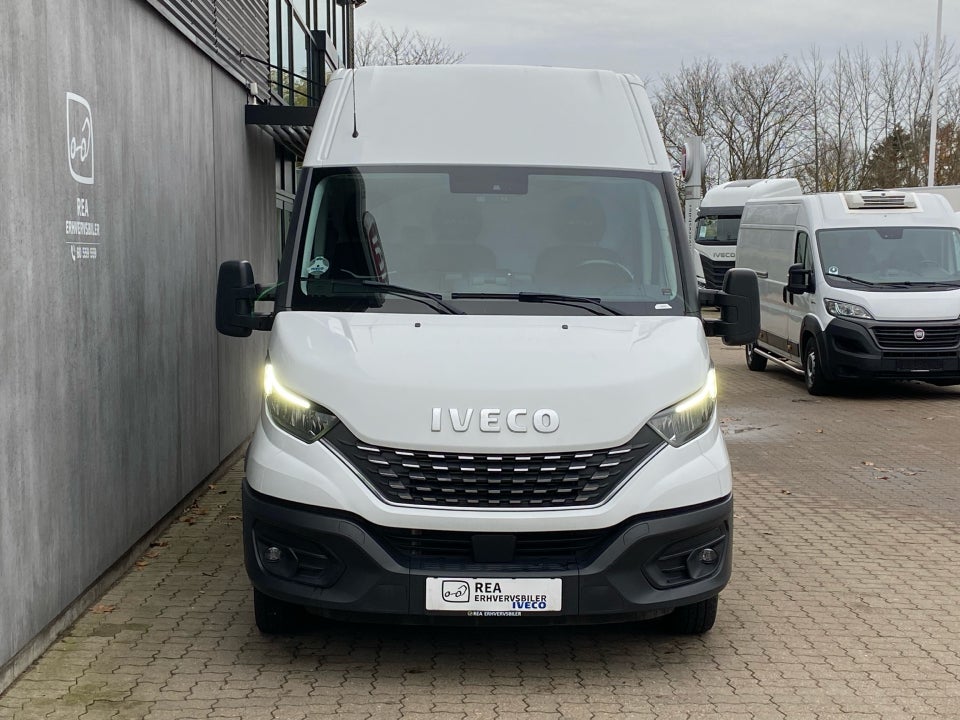 Iveco Daily 3,0 35C18 16m³ Van AG8