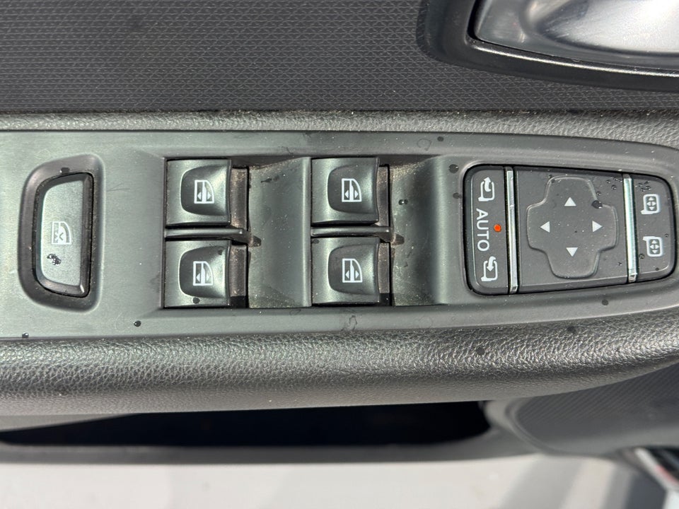 Renault Clio IV 1,5 dCi 90 Limited 5d