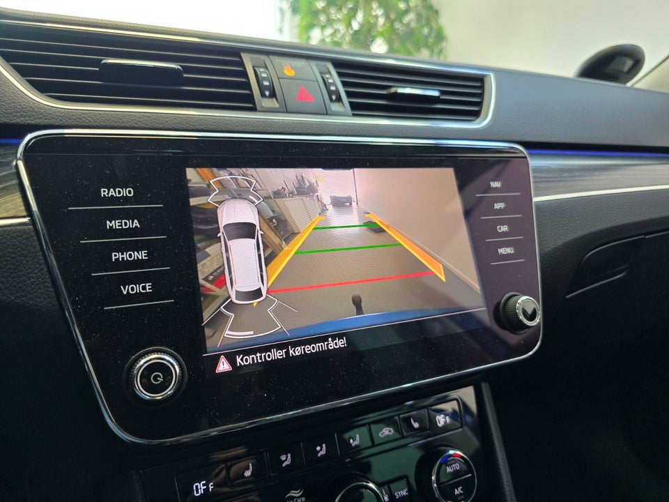 Skoda Superb 1,4 TSi iV Style Combi DSG 5d