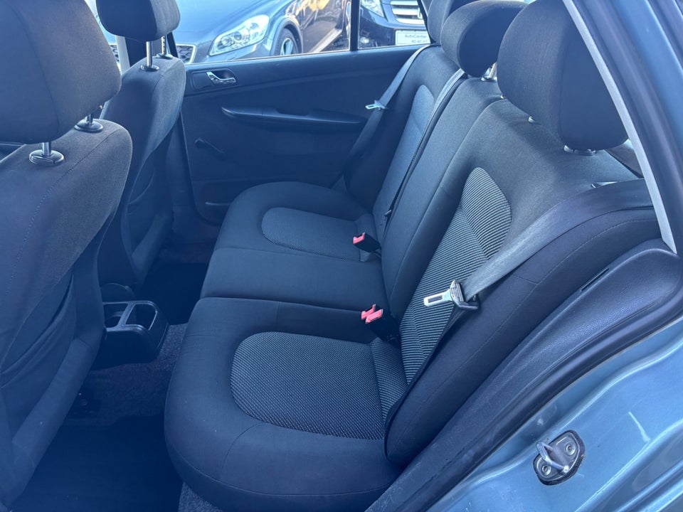 Skoda Fabia 1,2 12V Ambiente Combi 5d
