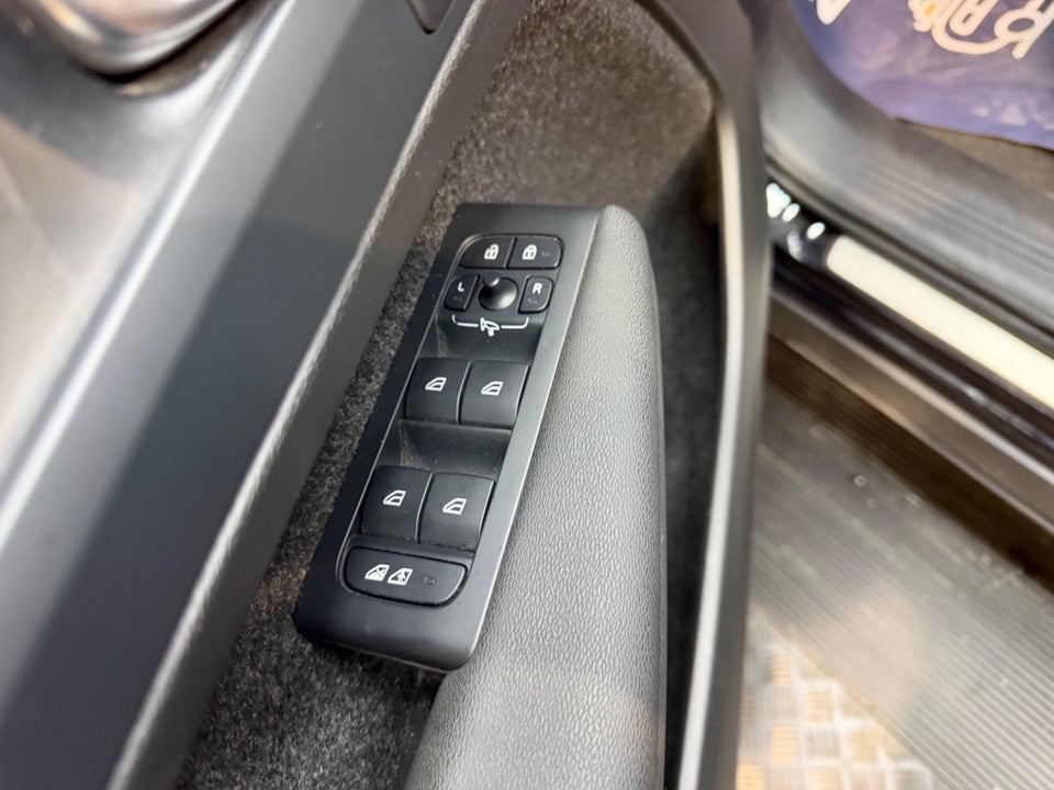 Volvo XC40 P6 ReCharge Ultimate 5d