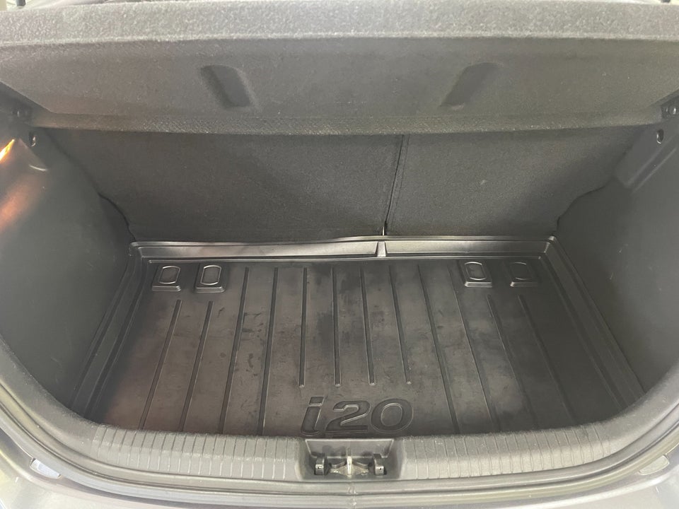 Hyundai i20 1,25 Classic XTR 5d
