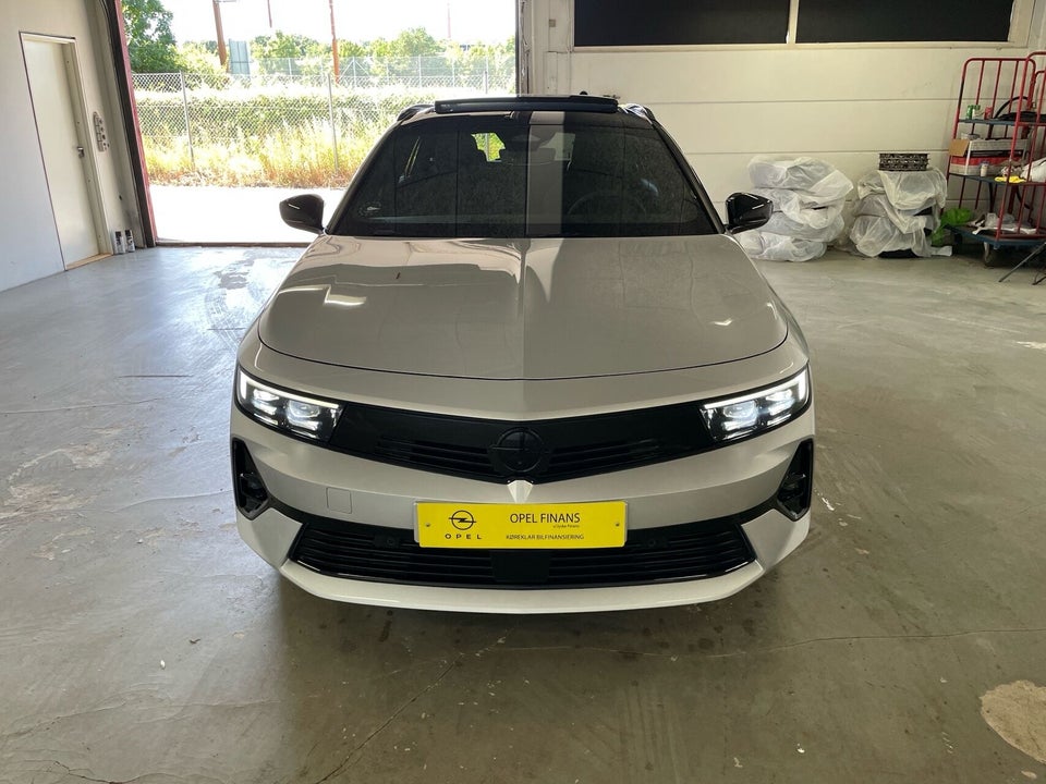 Opel Astra-e 54 GS 5d