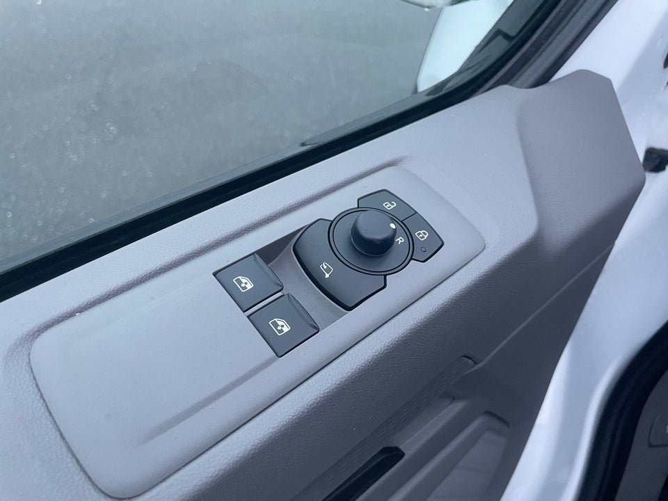 VW Transporter 2,0 TDi 150 Comfort Kassevogn aut. LWB