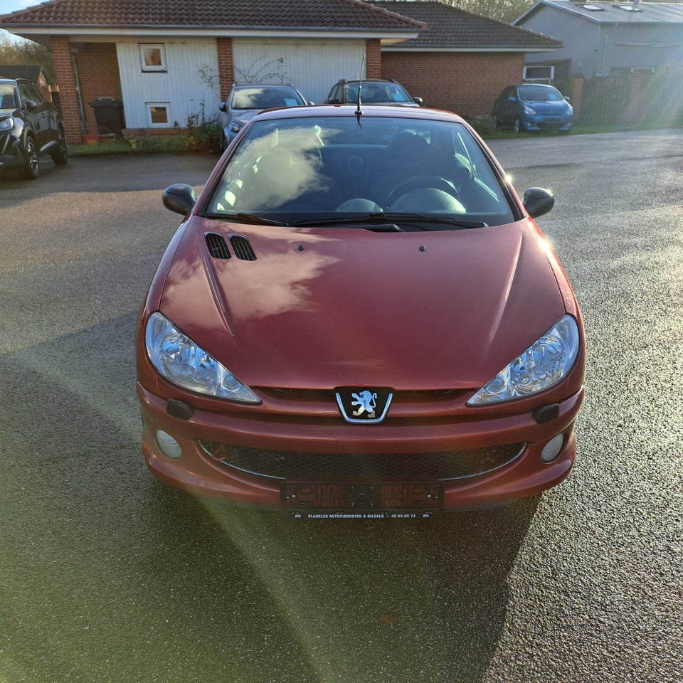 Peugeot 206 1,6 16V CC 2d