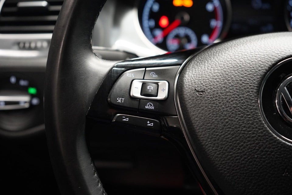 VW Golf VII 1,4 TSi 125 Comfortline 5d