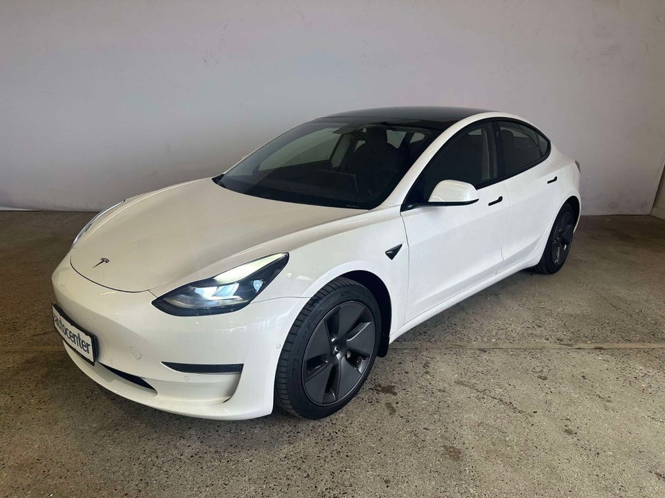 Tesla Model 3 Long Range AWD 4d