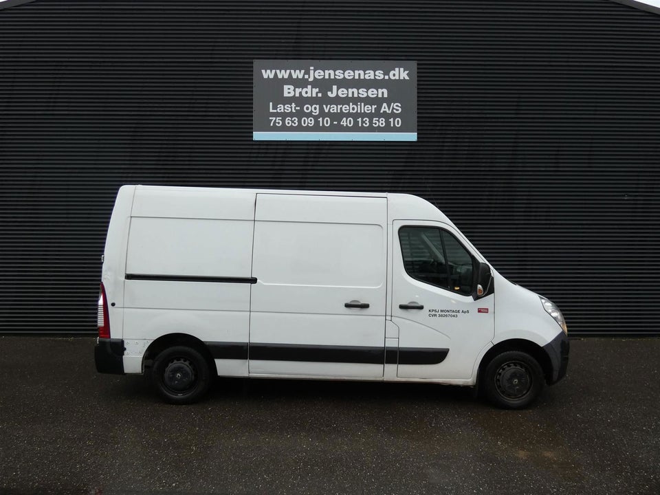 Renault Master III T35 2,3 dCi 145 L2H2 Kassevogn