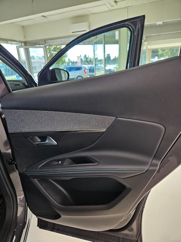 Peugeot 3008 1,6 Hybrid Allure Pack EAT8 5d