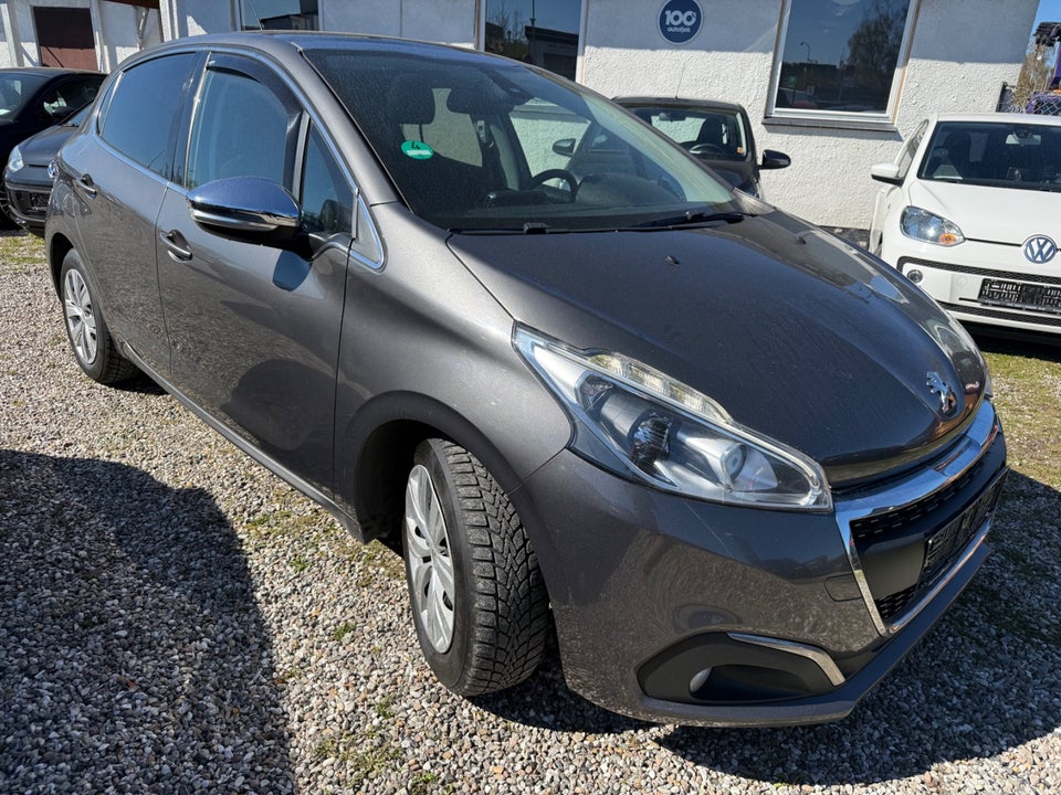 Peugeot 208 1,6 BlueHDi 100 Allure Sky 5d