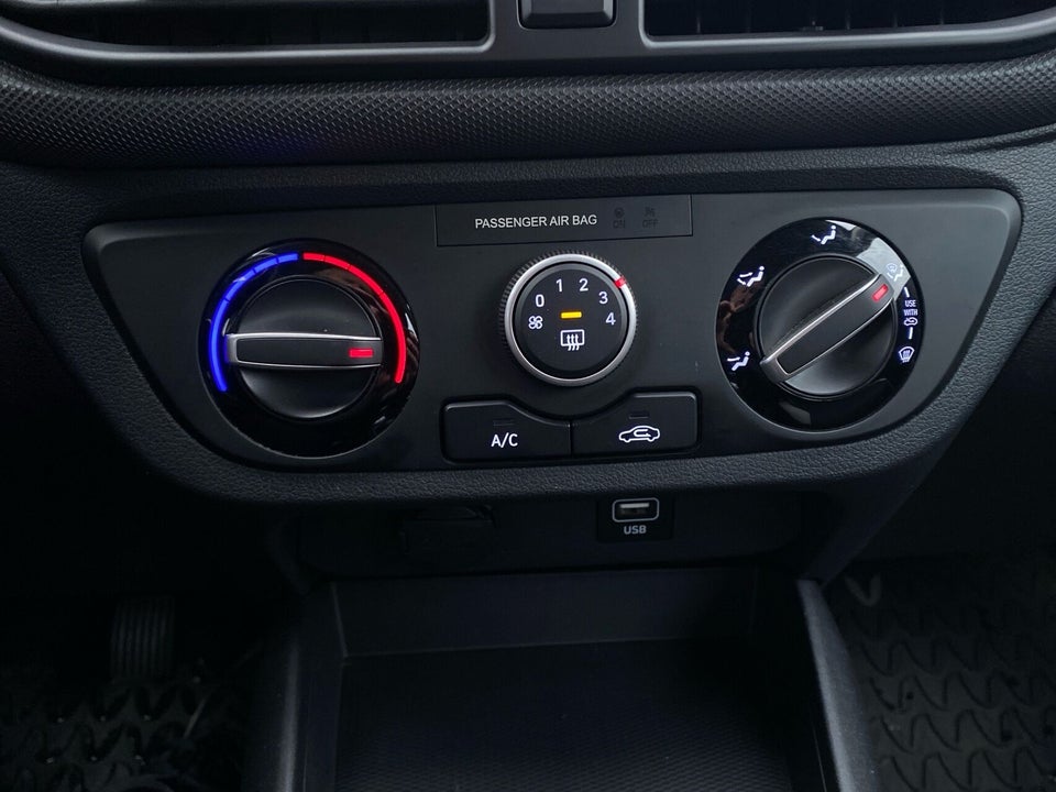 Hyundai i10 1,0 MPi Essential Komfort 5d