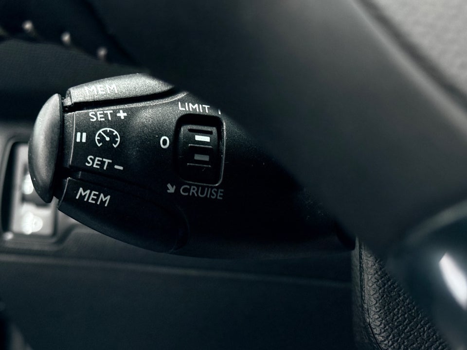 Peugeot 308 1,6 BlueHDi 120 Allure Sky SW 5d