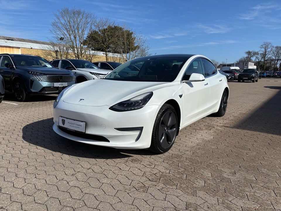 Tesla Model 3 Long Range AWD 4d