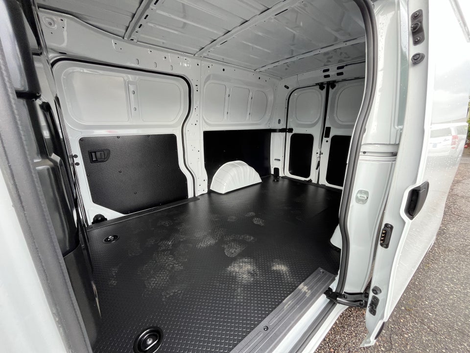 Maxus e-Deliver 5 64 L1H1