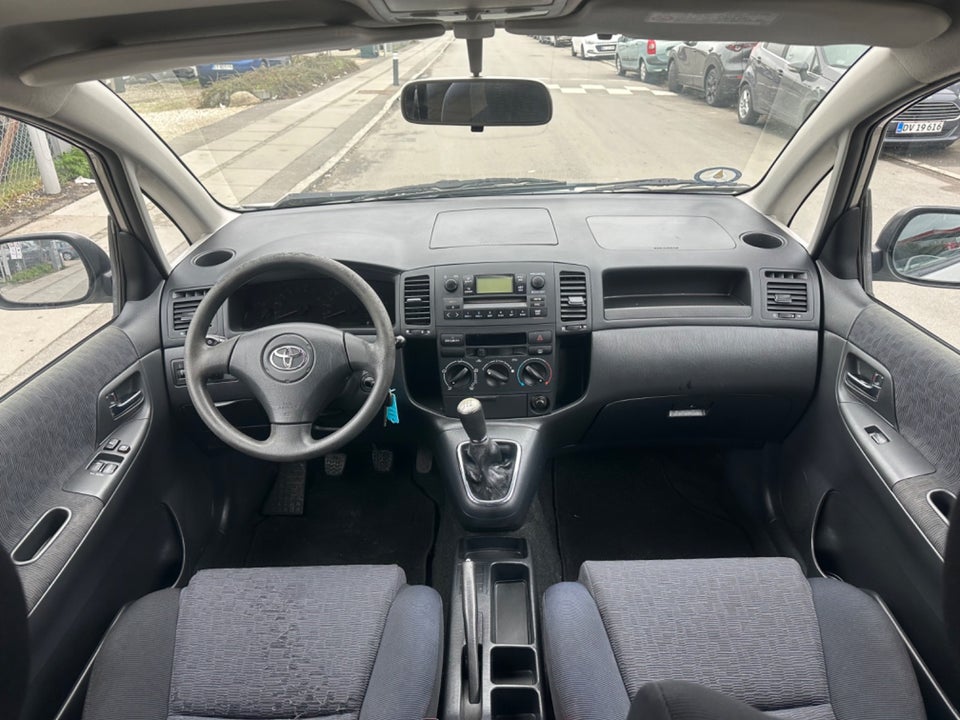 Toyota Corolla Verso 1,6 Sol 5d