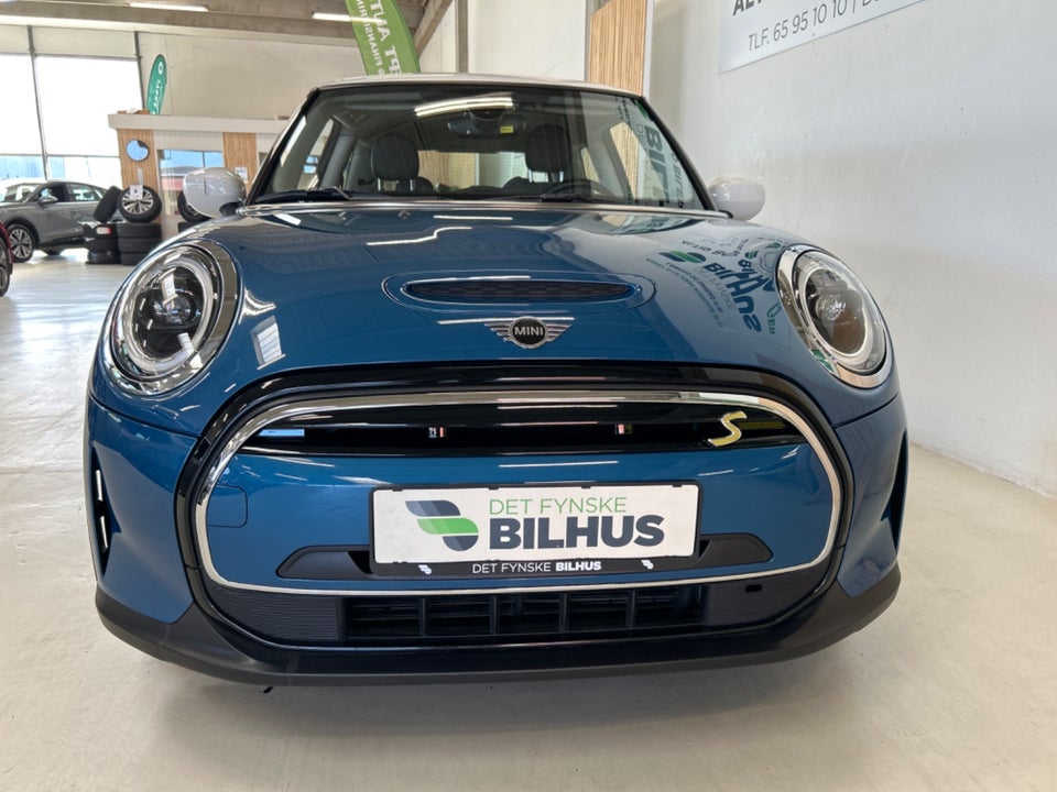 MINI Cooper SE Classic Trim 3d