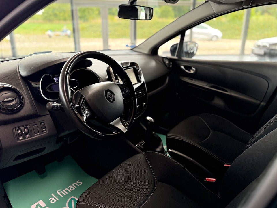 Renault Clio IV 1,5 dCi 75 Expression Sport Tourer 5d 2016 — billede 5 af 10