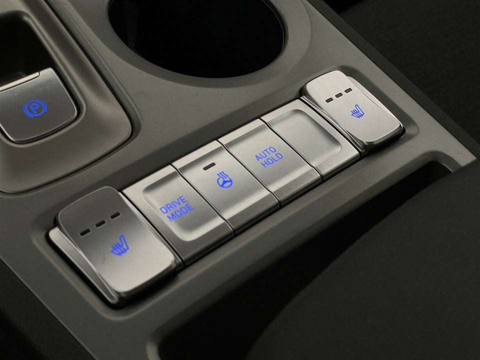 Hyundai Kona 64 EV Essential 5d