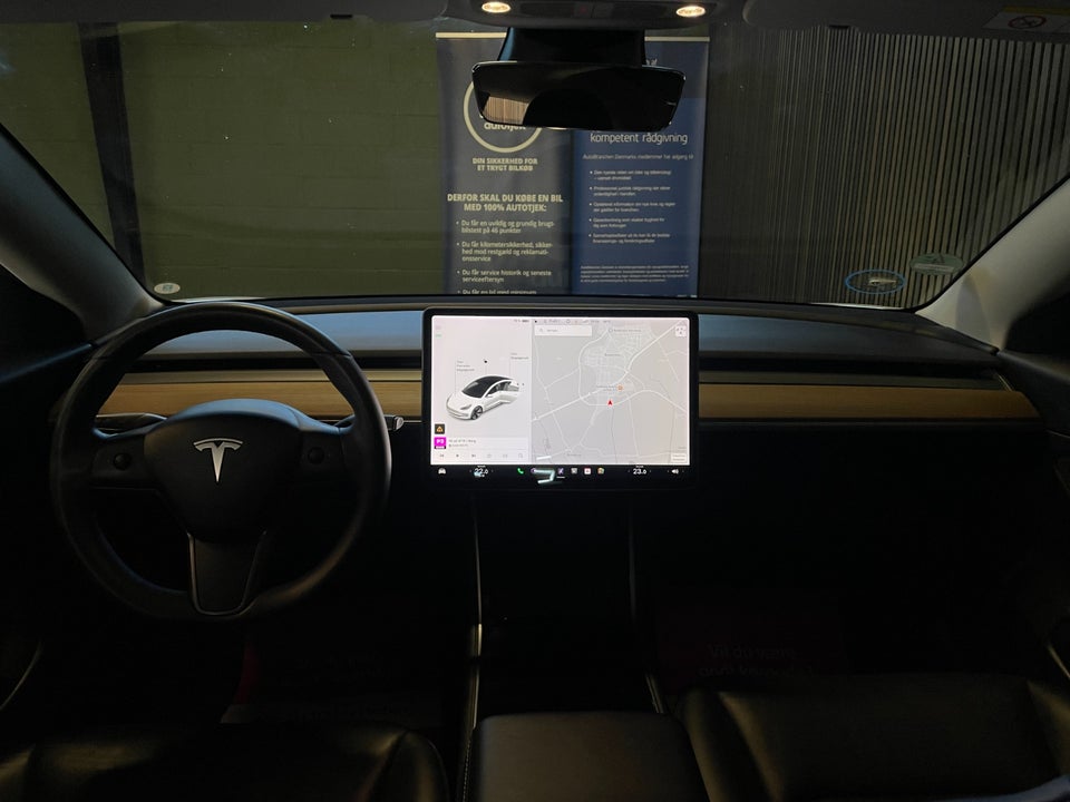 Tesla Model 3 Standard Range+ RWD 4d