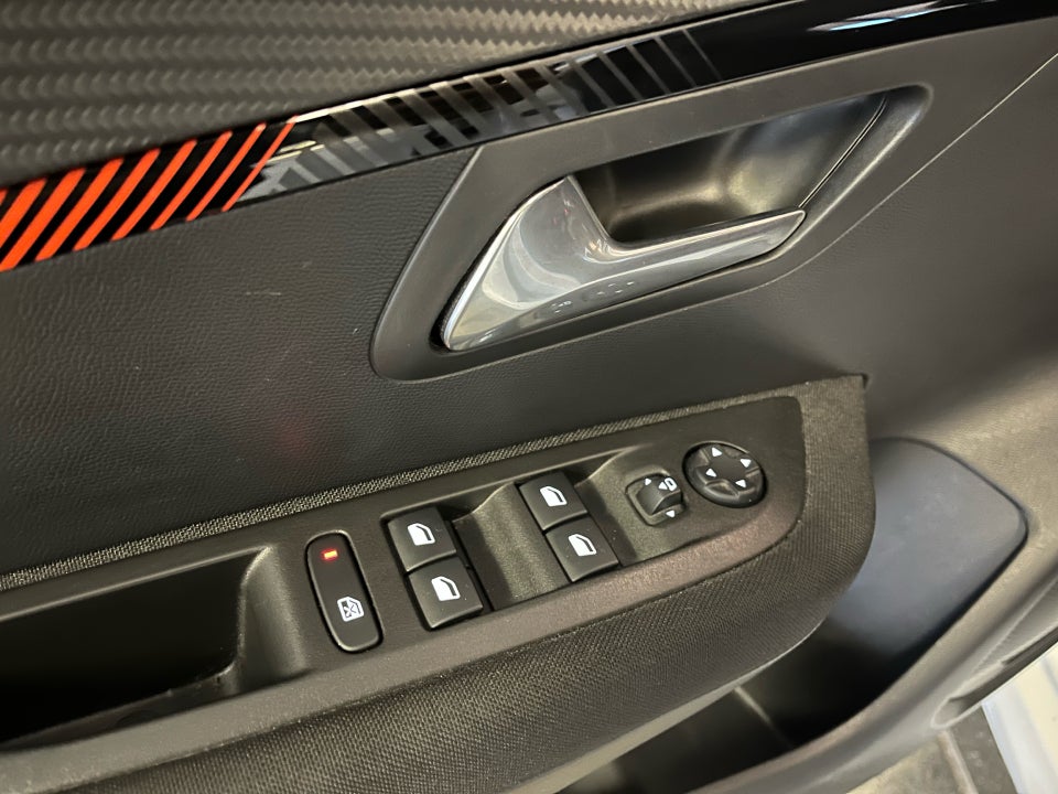 Peugeot e-208 50 Active Pack 5d