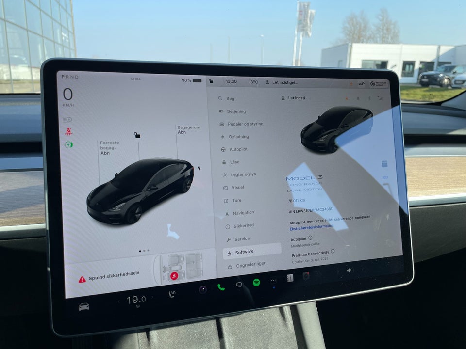 Tesla Model 3 Long Range AWD 4d