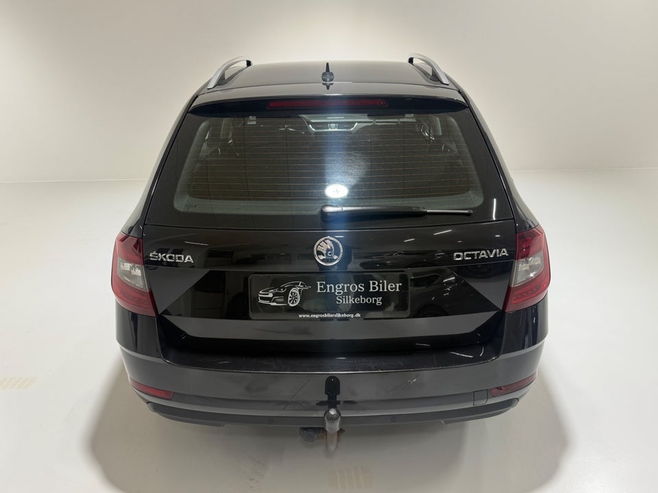 Skoda Octavia 1,6 TDi 115 Style Combi DSG 5d