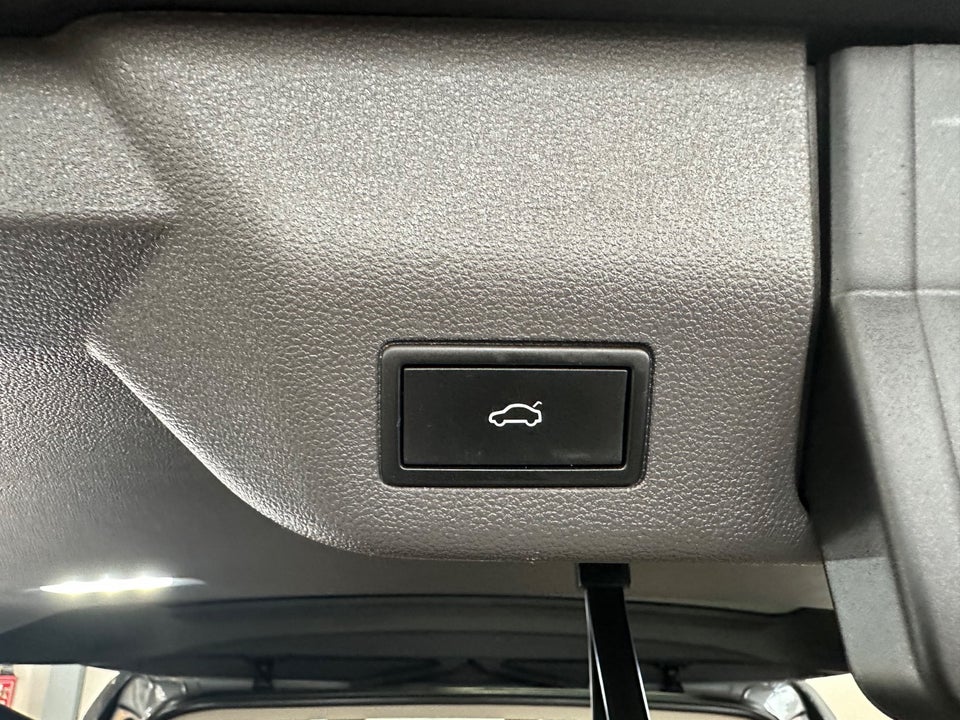 VW Multivan 1,4 eHybrid Style DSG kort