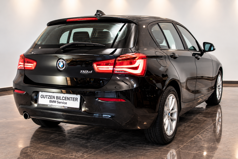 BMW 118d 2,0 Sport Line aut. 3d