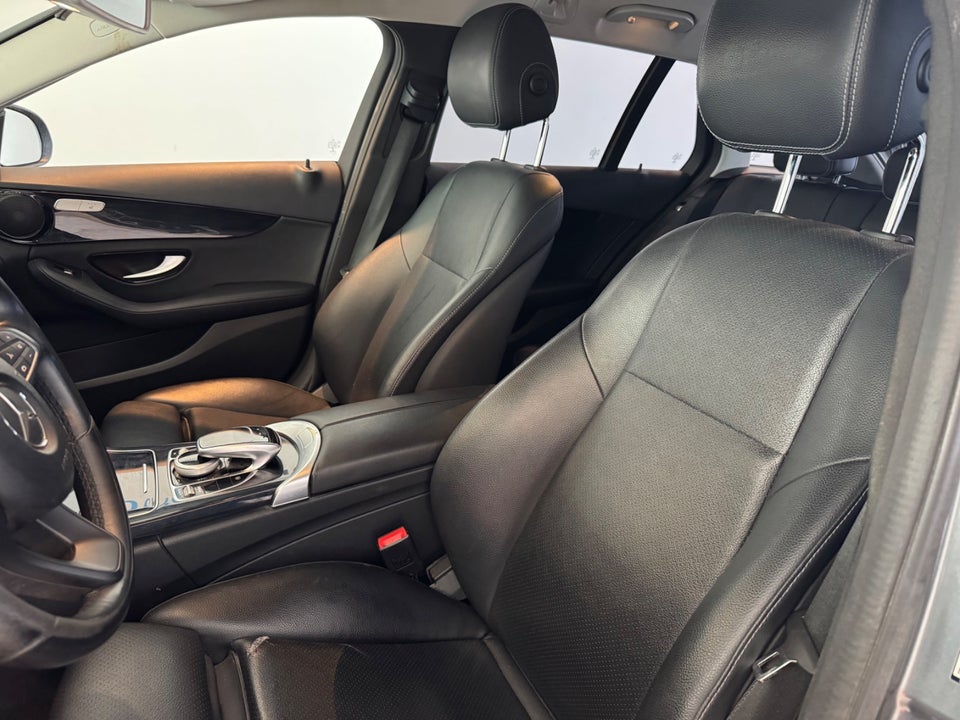 Mercedes C220 d 2,2 Avantgarde stc. aut. 5d