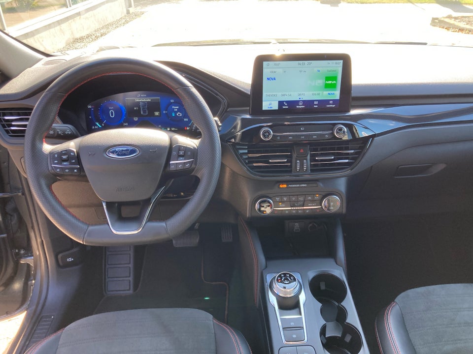 Ford Kuga 2,5 PHEV ST-Line X CVT 5d