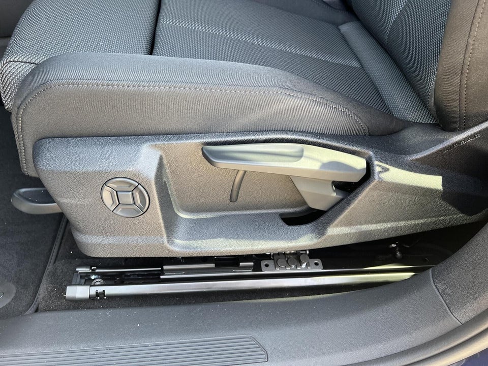 Audi Q4 e-tron 45 Progress quattro 5d