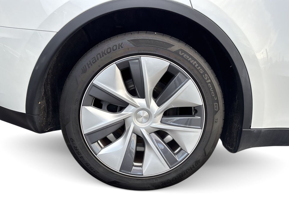 Tesla Model Y Long Range RWD 5d