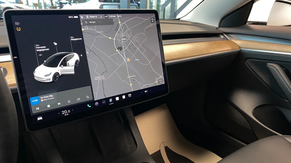 Tesla Model 3 Standard Range+ RWD 4d