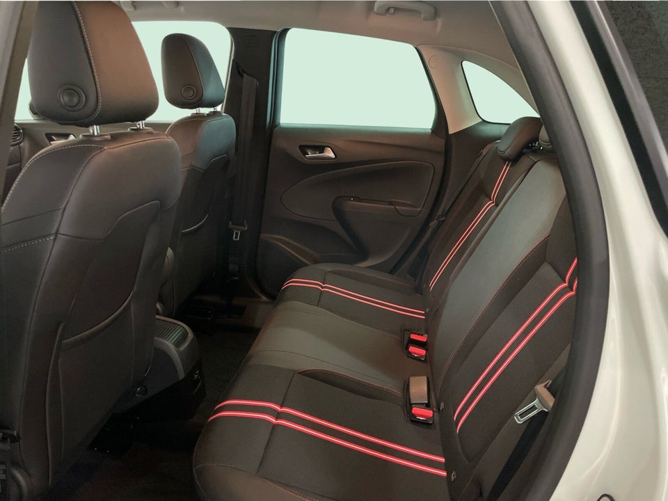 Opel Crossland 1,2 T 110 Sport Ltd. 5d