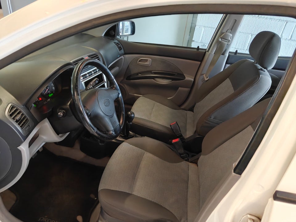 Kia Picanto 1,1 EX 5d