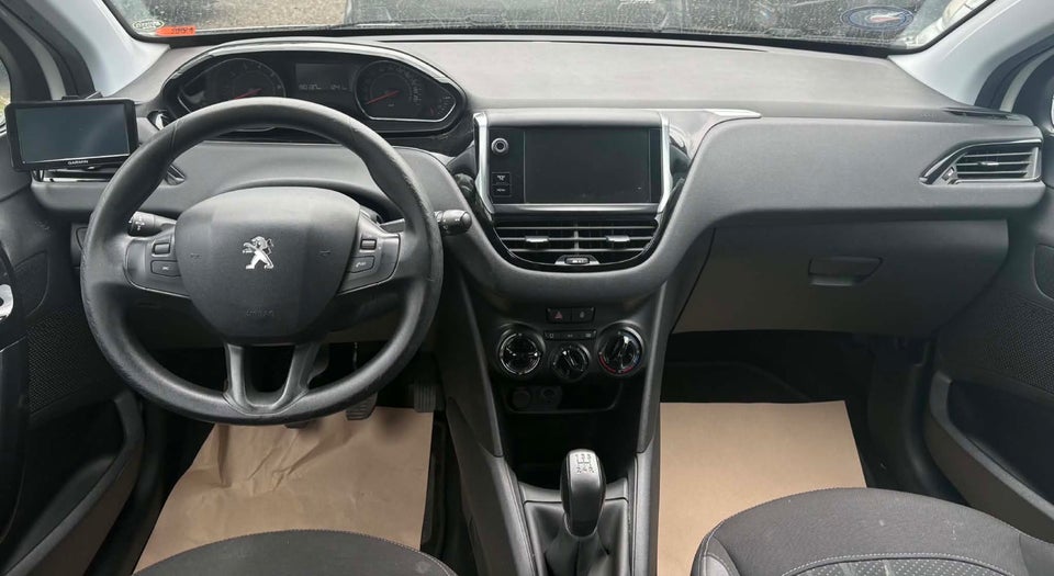 Peugeot 208 1,2 VTi Access 5d