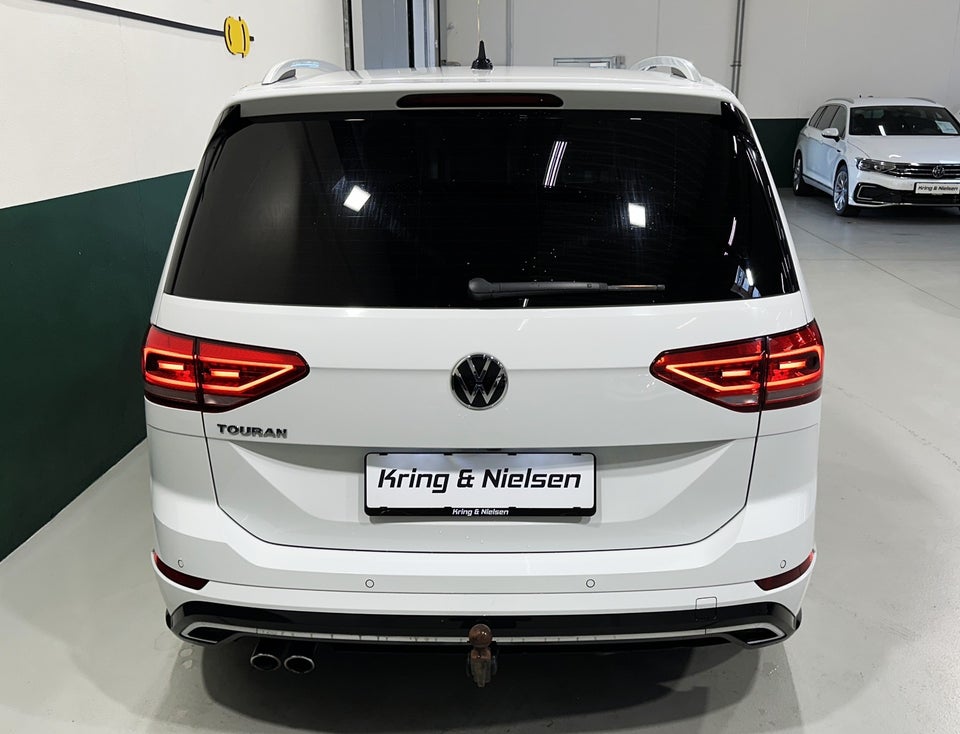 VW Touran 2,0 TDi 150 R-line DSG 7prs 5d
