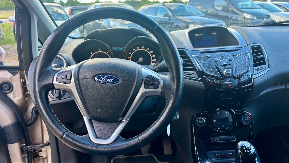 Ford Fiesta 1,5 TDCi 75 Titanium 5d