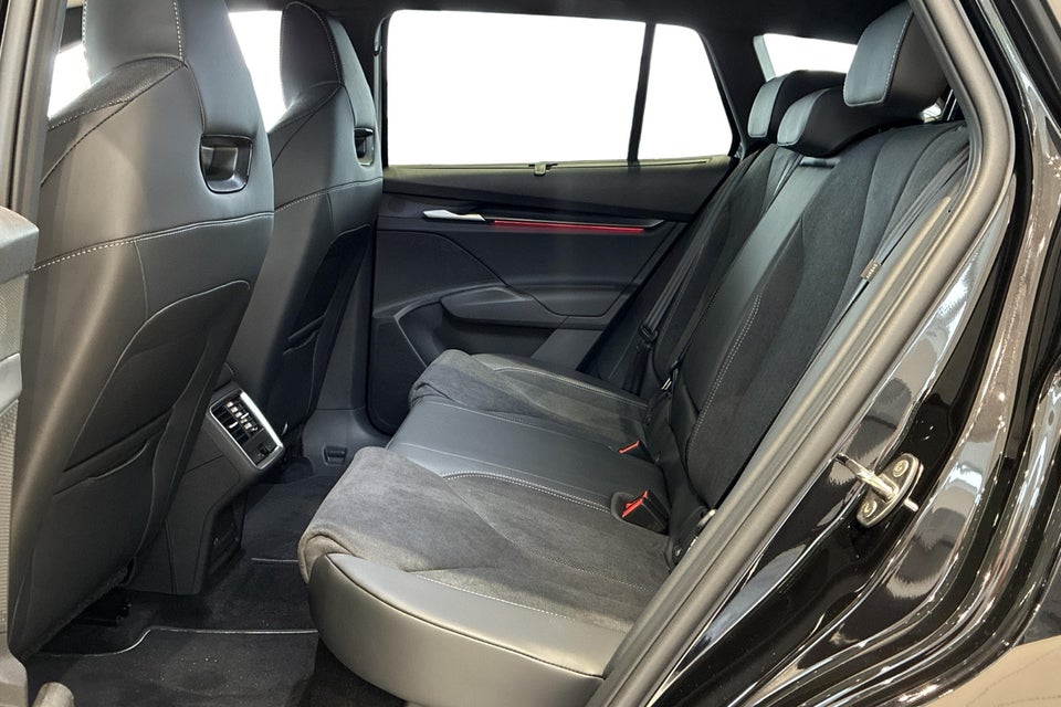 Skoda Enyaq 85 iV Sportline 5d