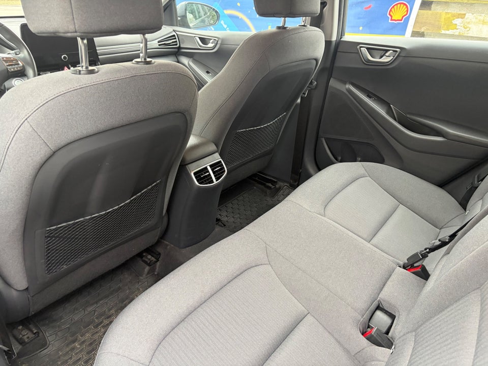 Hyundai Ioniq 40 EV Premium 5d