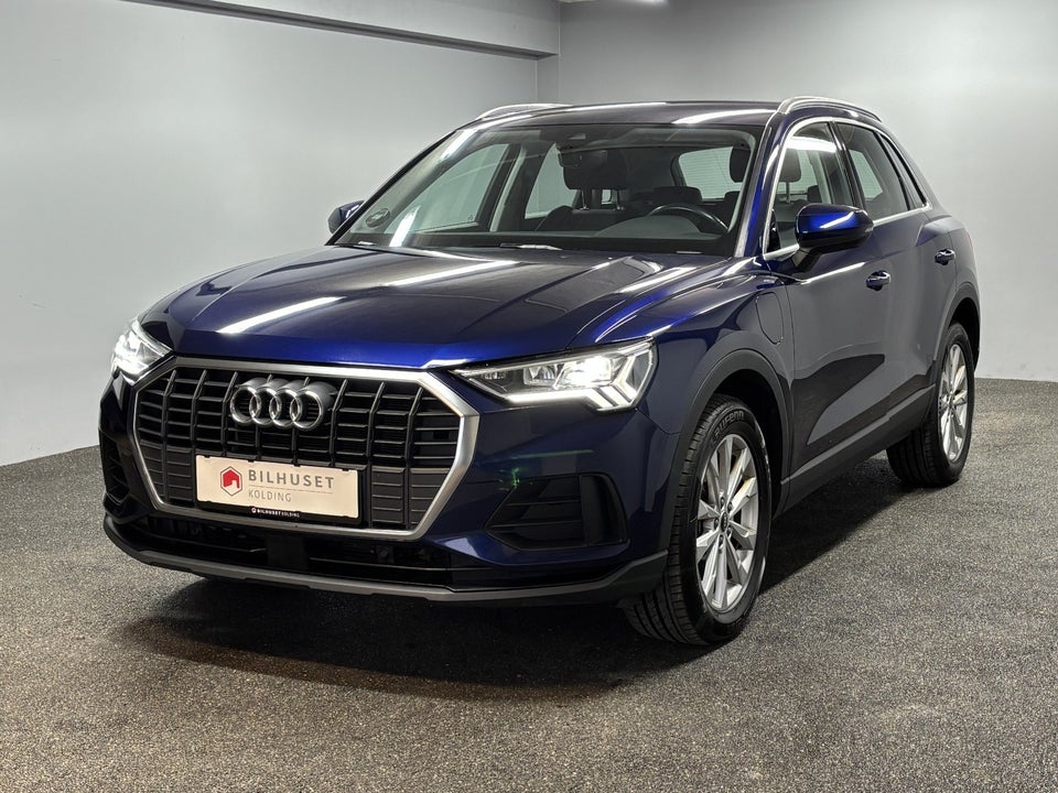 Audi Q3 45 TFSi e Attitude plus S-tr. 5d